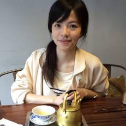 李佳芸 講師